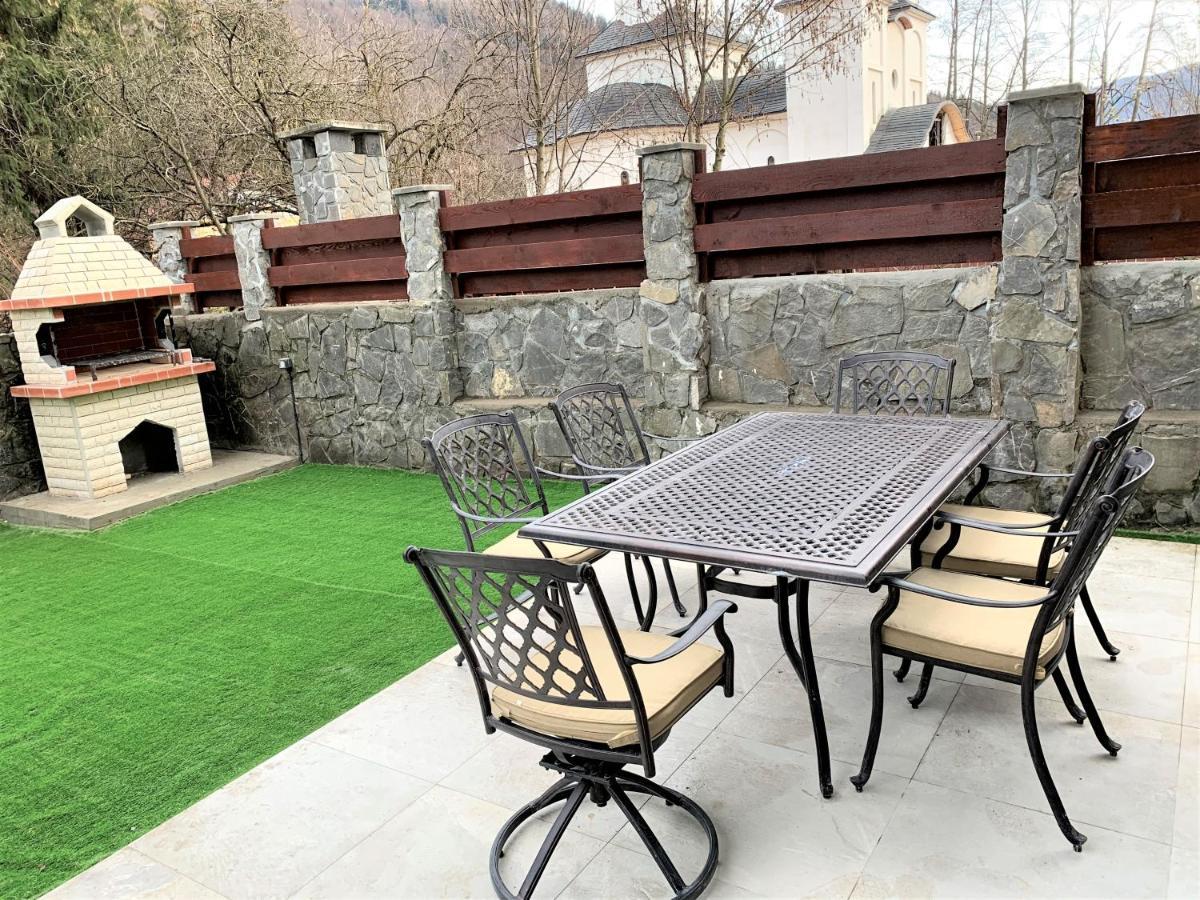 Holiday Home In 시나이아 외부 사진